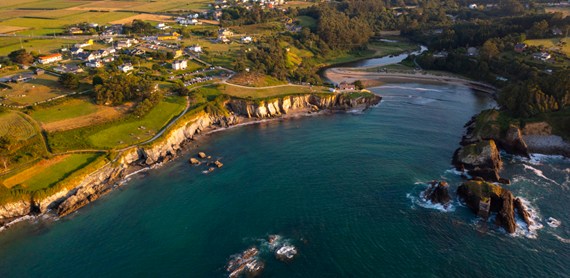 Playa de Porcía  Restaurante Apartamentos As Cereixeiras